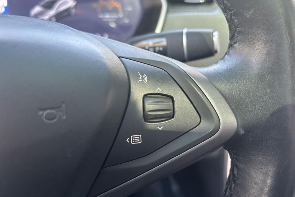 Model X 100D 525 ch- Autopilot Am&eacute;lior&eacute; - Int&eacute;rieur Cuir & Cam&eacute;ra 36 2018 occasion 78760 Jouars-Pontchartrain