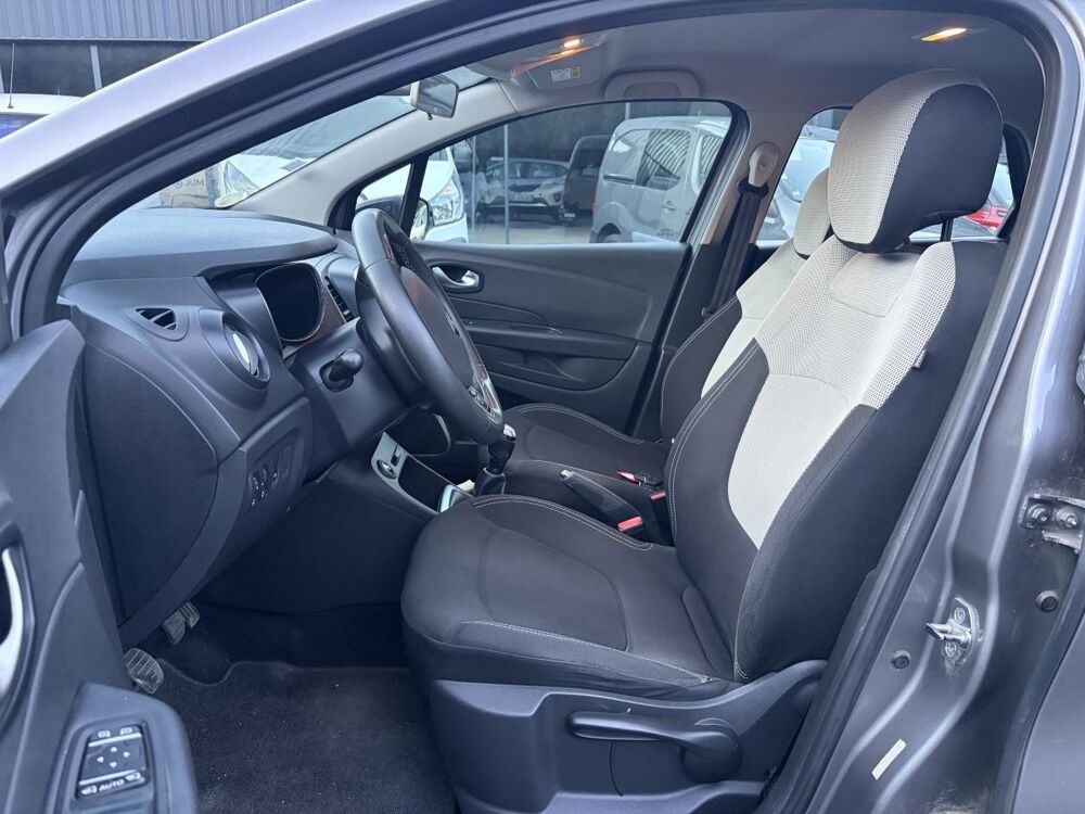 Captur 1.5 dCi - 90ch Intens 2018 / distribution, entretien, CT OK 2018 occasion 30260 Orthoux-S&eacute;rignac-Quilhan