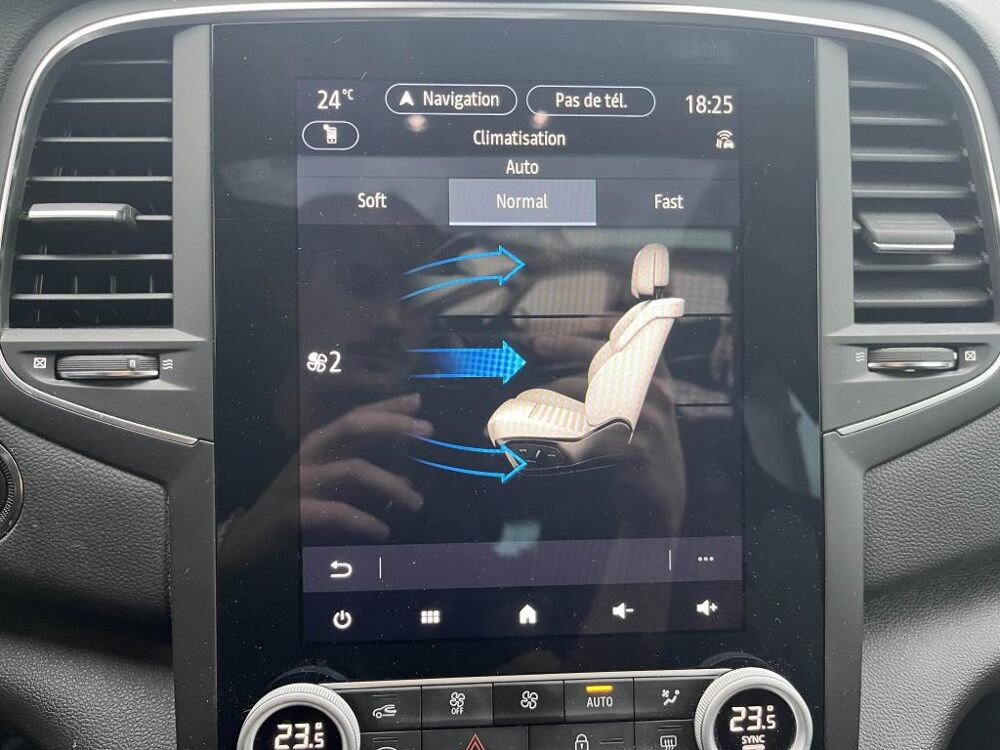 M&eacute;gane Estate BREAK 1.3 TCe RS Line 160CH - BOSE - TOIT - HUD - CAM 2023 occasion 13760 Saint-Cannat