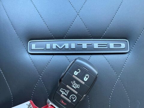 RAM 1500 CREW LIMITED NIGHT EDITION BOX HAYON MULTI V8 5,7L 2026 occasion 91830 Le Coudray-Montceaux