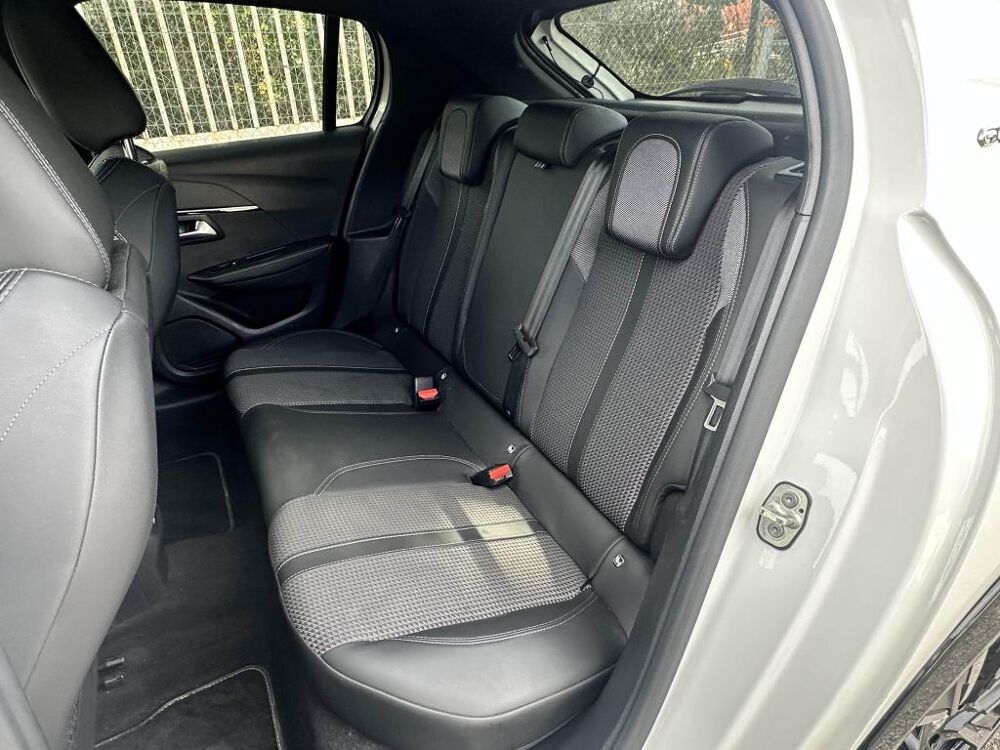 208 GT 130 - CARPLAY - CAM 360 - DISTRI NEUVE 2022 occasion 13760 Saint-Cannat