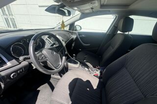 Astra 1.4i Twinport - 100 J BERLINE Essentia PHASE 1 2011 occasion 77185 Lognes