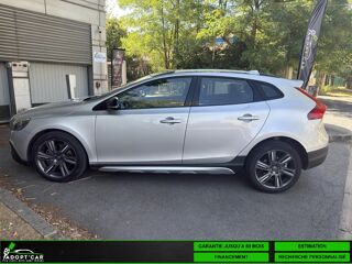V40 Cross Country D3 - 150 - BVA Geartronic CROSS COUNTRY Summu 2016 occasion 77185 Lognes
