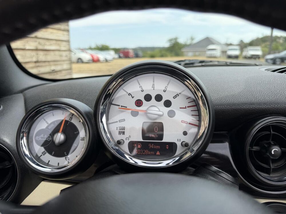Cooper D Cabriolet 1.6i - 122 R57 LCI CABRIOLET Cooper PHASE 2 2011 occasion 19100 Brive-la-Gaillarde