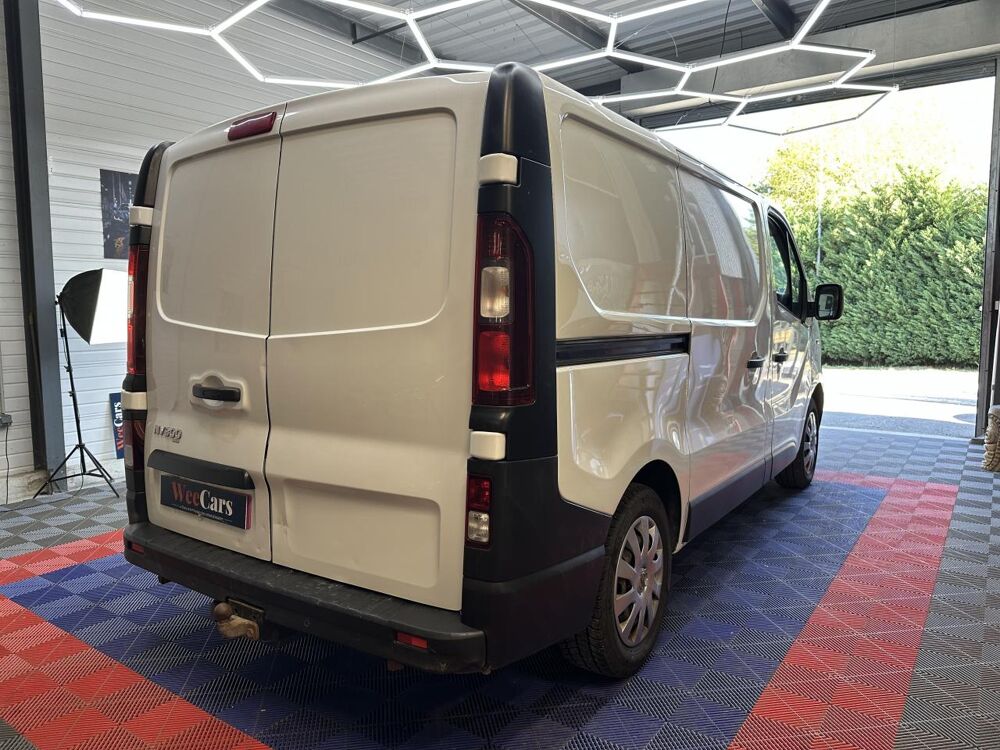 NV300 Visia 2.8t L1H1 1.6 dCi - 95 FOURGON Fourgon L1H1 PHASE 1 2016 occasion 33370 Artigues-pr&egrave;s-Bordeaux