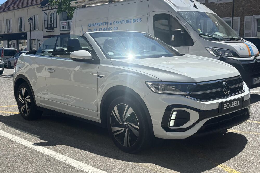 T-ROC 1.5 TSI 150 R-Line - CarPlay - Sieges & Volant Chauffants 2022 occasion 78760 Jouars-Pontchartrain
