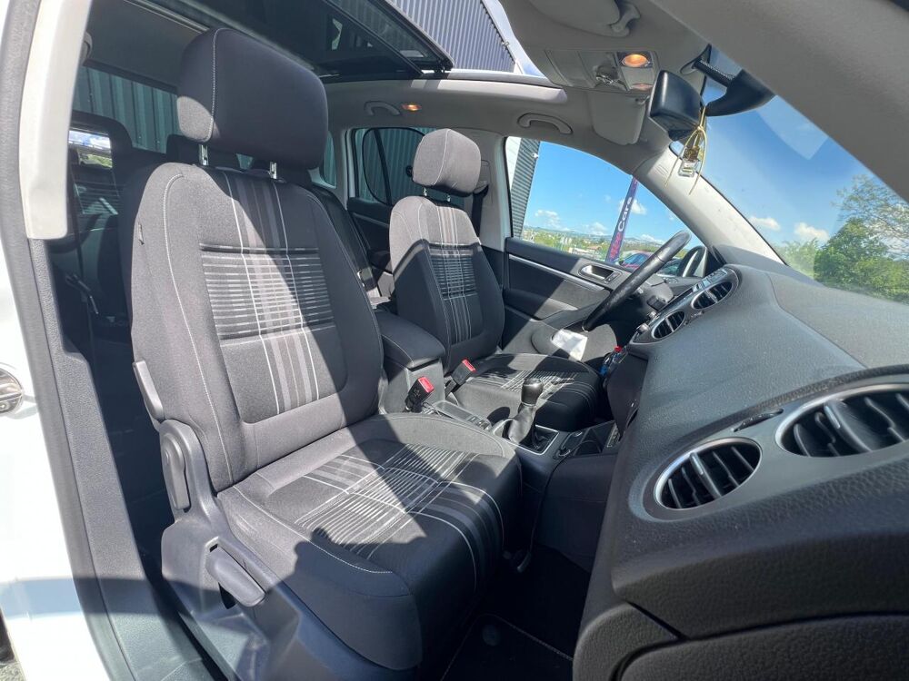 Tiguan 2.0 TDI 150 BLUEMOTION LOUNGE PANO/CAMERA 2015 occasion 42170 Saint-Just-Saint-Rambert