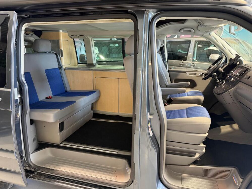 MULTIVAN T5 2.5 TDI 174 COMFORTLINE 2009 occasion 26000 VALENCE