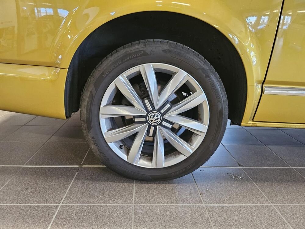 MULTIVAN T6 2.0 TDI 150 DSG 7PL 70 ANNIVERSAIRE BULLI 2017 occasion 26000 Valence