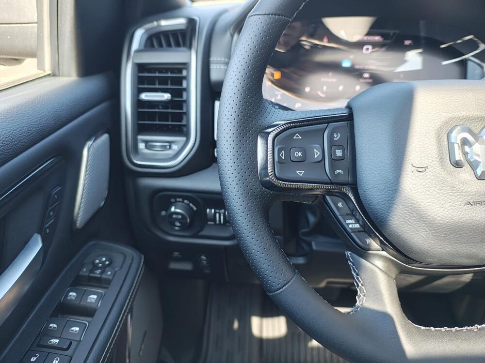 RAM 1500 CREW CAB REBEL AIR 2025 occasion 91830 Le Coudray-Montceaux