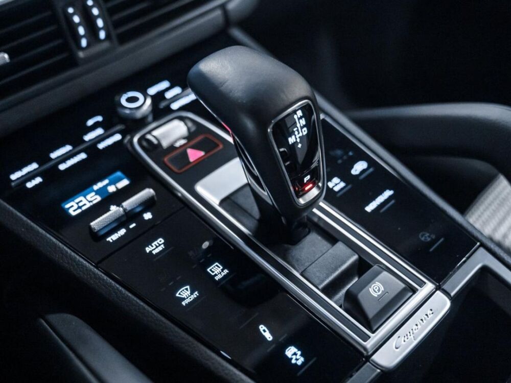 Cayenne COUPE E-HYBRID - 3.0i V6 - 340ch - PDLS PLUS - CAM 360 - TOI 2019 occasion 13760 Saint-Cannat