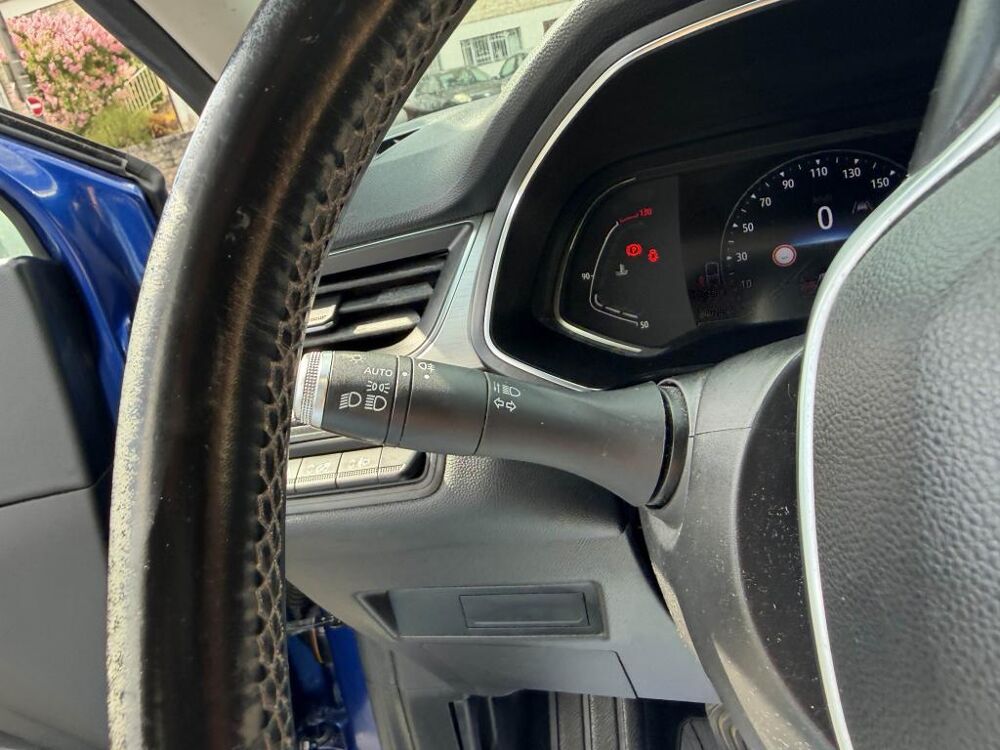 Captur 1.5 Blue dCi - 115 Intens gps + clim + camera AR + Radar AR 2020 occasion 19100 Brive-la-Gaillarde