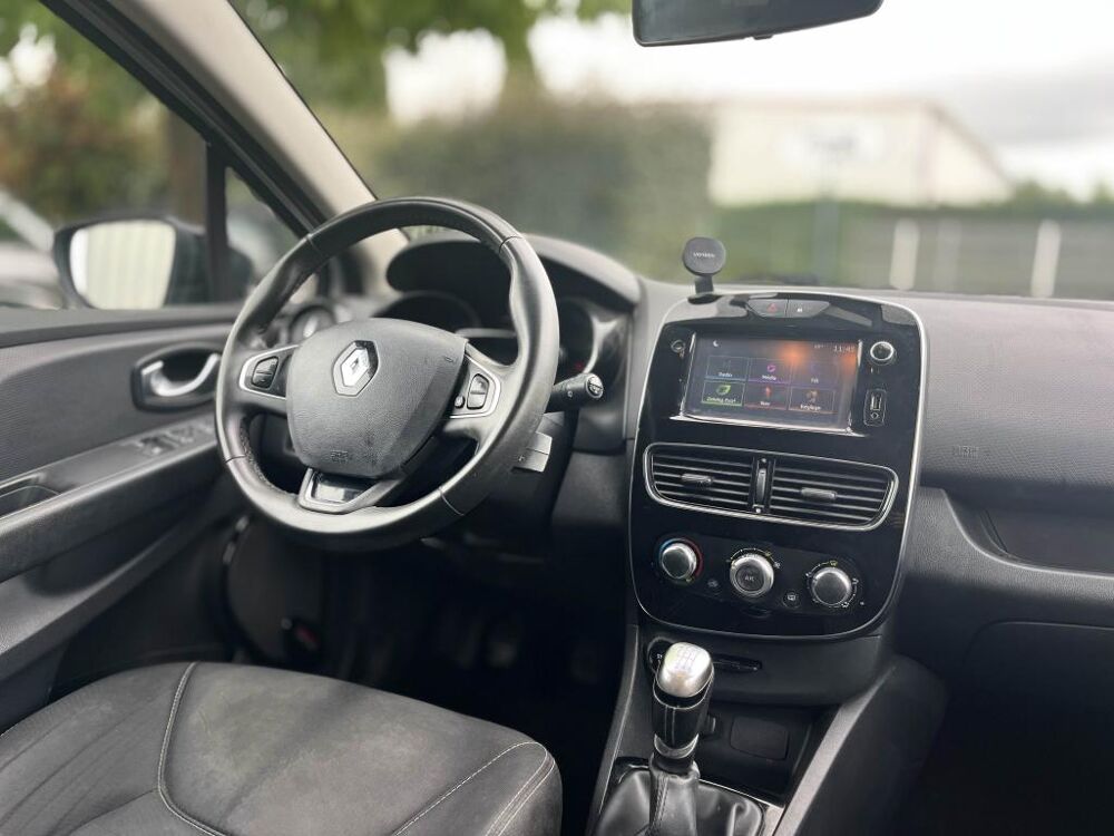 Clio 1.2 TCE 120ch - CLIM - BLUETOOTH - REGULATEUR 2017 occasion 13760 Saint-Cannat