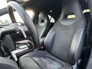 Classe CLA MERCEDES CLASSE 250 - BV 7G-DCT AMG Line 4-Matic 2023 occasion 49070 Beaucouz&eacute;