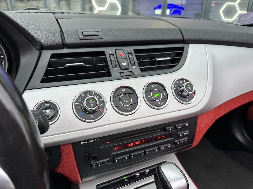 Z4 sDrive 23i - BVA ROADSTER E89 Confort PHASE 1 2009 occasion 33450 Montussan