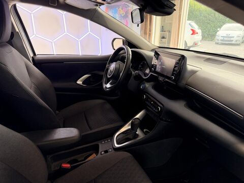 Yaris 1.5 114H 90CH HYBRID FULL-HYBRID 0.8KWH DYNAMIC BVA GARANTIE 2023 occasion 16000 Angoul&ecirc;me