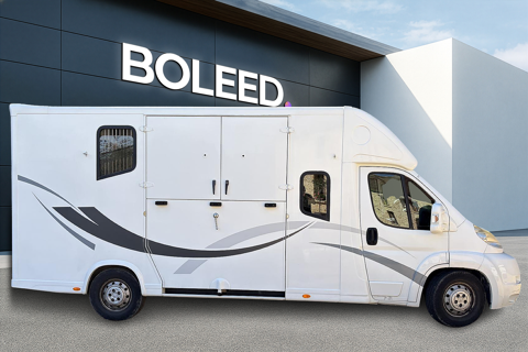 Boxer Peugeot 3.0 HDi 180 MTM Camion 2 chevaux 5 places 41 800 km 2013 occasion 78760 Jouars-Pontchartrain
