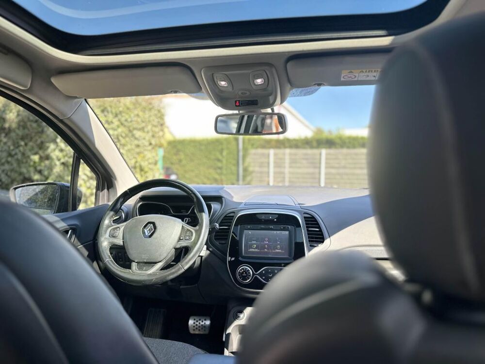 Captur INTENS 120CH - TOIT PANO - RADARS - SUIVI 2017 occasion 13760 Saint-Cannat