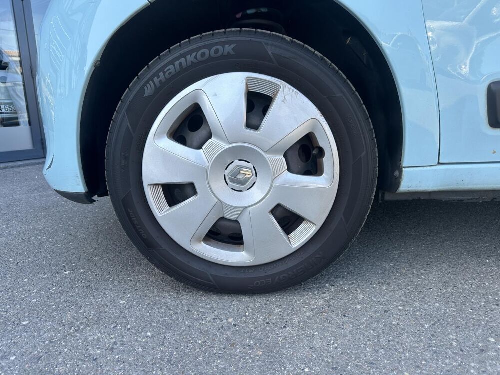 Twingo 1.0 SCe - 70 E6C Bo&icirc;te courte III BERLINE Life 2 PHASE 1 - 2018 occasion 33450 Montussan