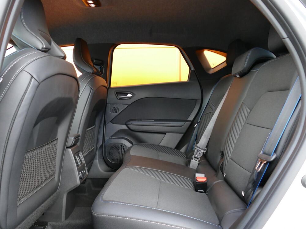 Captur II 1.8 E-TECH HYBRIDE 160 ESPRIT ALPINE - BVA & HARMAN-KARDO 2026 occasion 77090 Coll&eacute;gien