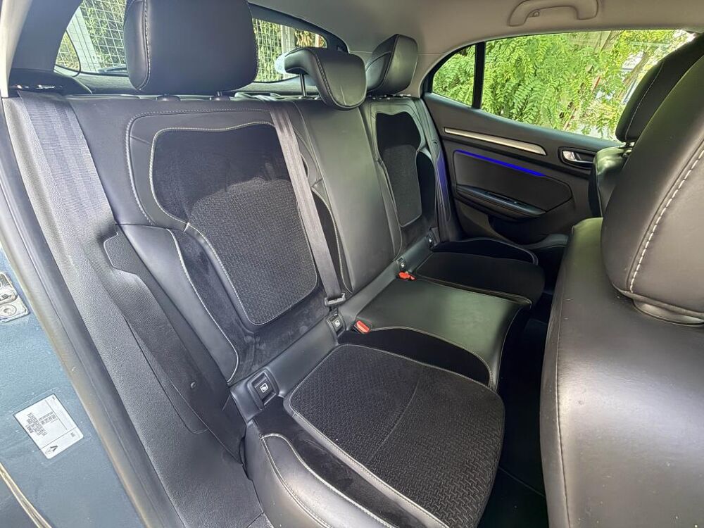 M&eacute;gane 1.5 Energy dCi - 110 IV BERLINE Intens 2017 occasion 77185 Lognes