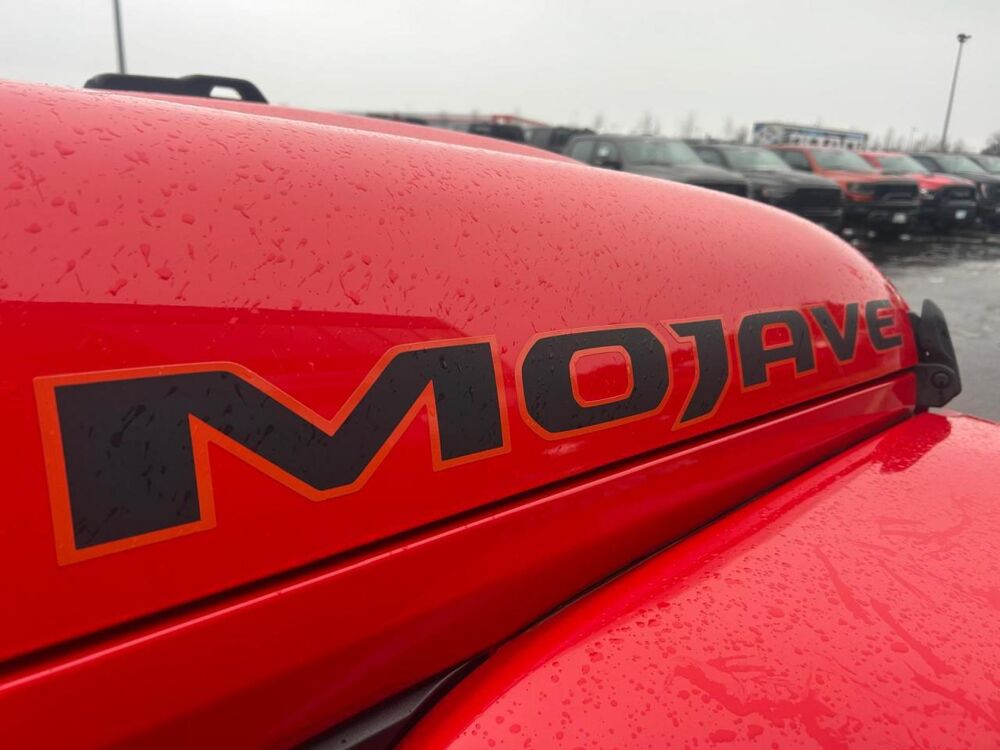 Divers Crew cab MOJAVE V6 3.6L Pentastar 2021 occasion 91830 Le Coudray-Montceaux