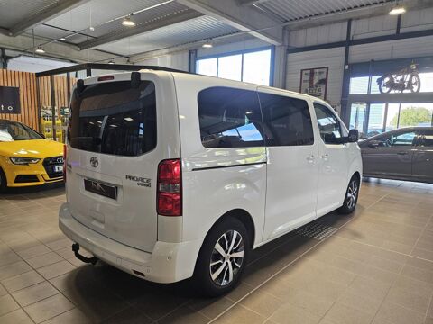 Proace city 2.0 150 D-4D MEDIUM EXECUTIVE 8PL 2019 occasion 26000 Valence
