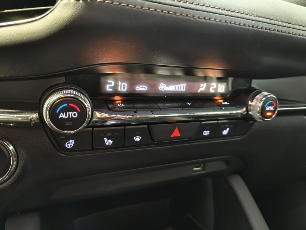 MX-3 Mazda3 2.0 Skyactiv-G M-Hybrid - 122 Evap 2019 BERLINE Spor 2020 occasion 38400 Saint-Martin-d'H&egrave;res