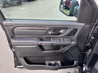 RAM 1500 CREW LIMITED NIGHT EDITION BOX HAYON MULTI 2026 occasion 91830 Le Coudray-Montceaux