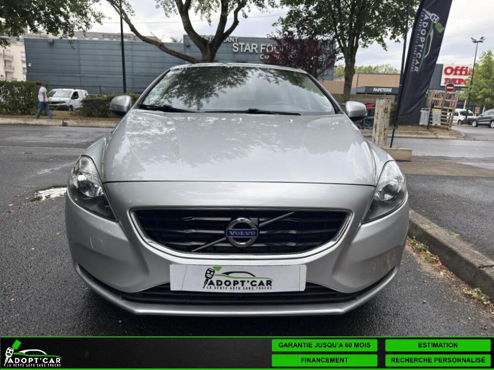 V40 T2 - 122  BERLINE Momentum Business PHASE 2 2016 occasion 77185 Lognes