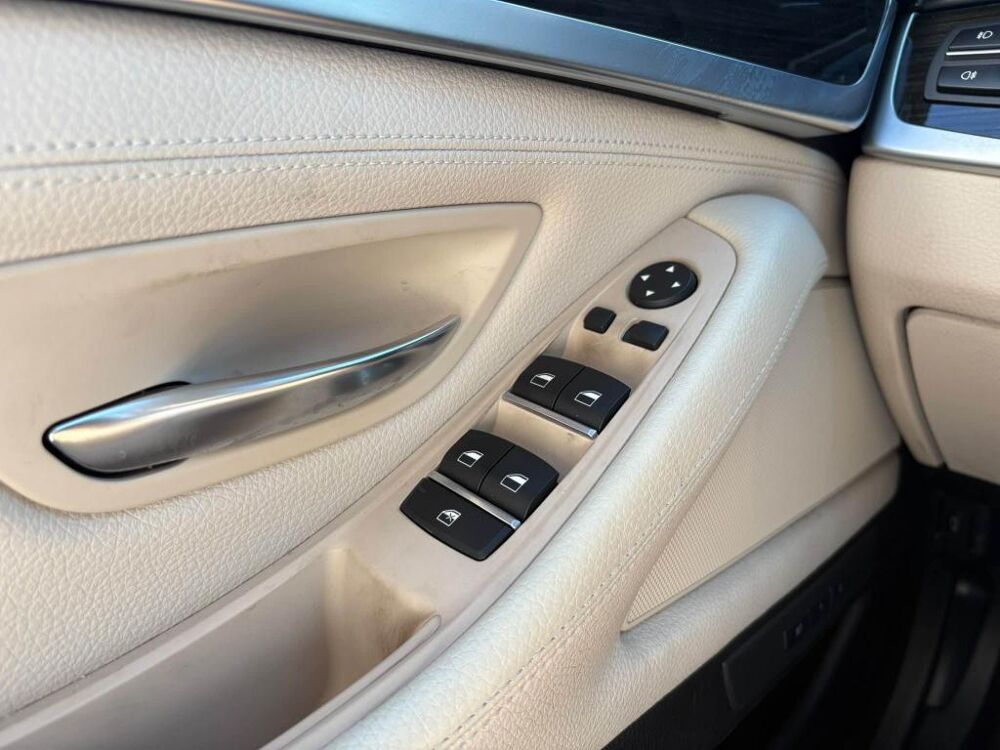 S&eacute;rie 5 530Xd F10 - 258ch - BVA ZF8 - Luxury LCI - Garantie 12 mois 2014 occasion 76710 Eslettes