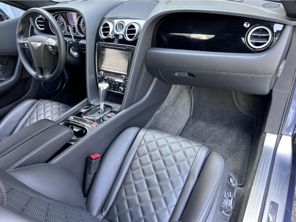 Continental GT S 4.0i V8 528cv Fran&ccedil;aise Suivi 100% r&eacute;seau 2017 occasion 38330 Montbonnot-Saint-Martin