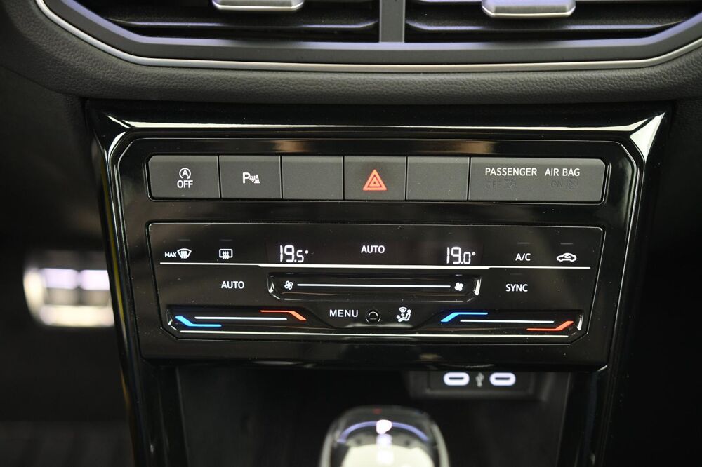 T-Cross 1.0 TSI 115 DSG7 R-Line GARANTIE VW 02/2028 2024 occasion 17500 Jonzac
