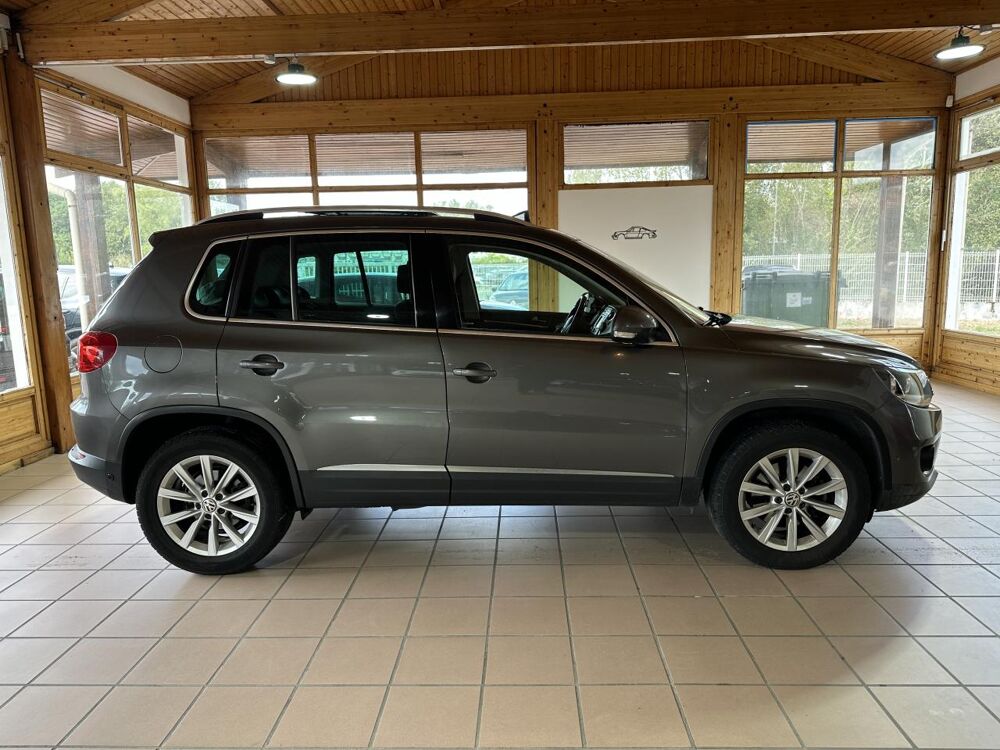 Tiguan 2.0 TDI 140 Carat 4Motion Toit ouvrant radar 360&deg; attelage 1 2013 occasion 33700 M&eacute;rignac