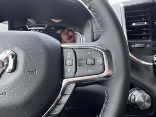 RAM 1500 CREW LAIE SPORT NIGHT EDITION AIR BOX HAYON MULTI 2025 occasion 91830 Le Coudray-Montceaux