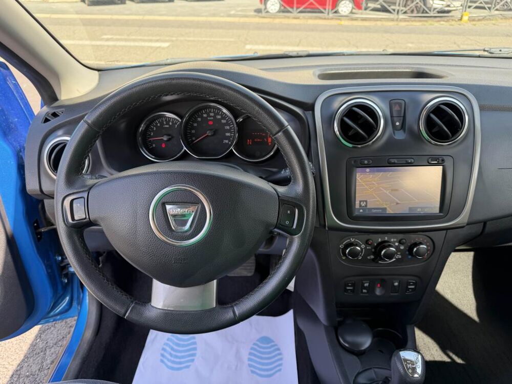 Sandero 0.9 TCe - 90 Bva Stepway Prestige gps + clim + radar AR 2016 occasion 19100 Brive-la-Gaillarde