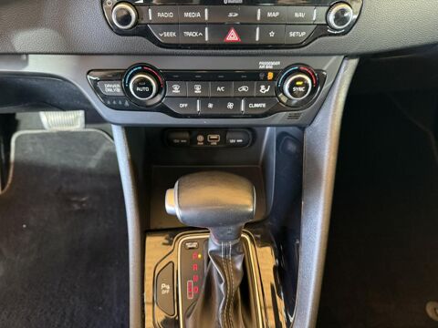 Niro Hybride 1.6 GDi - DCT6 Motion CarPlay / Camera AR / Garant 2018 occasion 33700 M&eacute;rignac