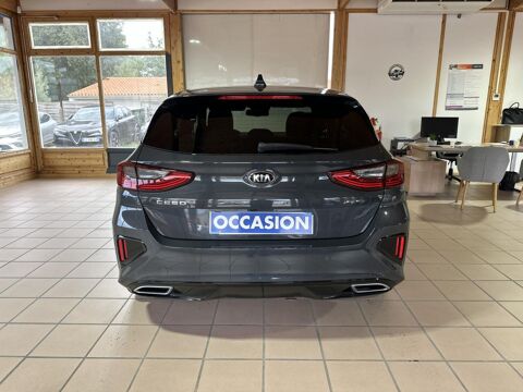 Ceed 1.6 CRDi 136 GT Line Camera de recul CarPlay Kit main libre 2020 occasion 33700 M&eacute;rignac