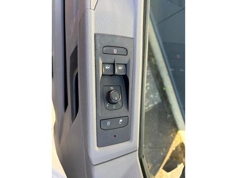 Transporter T6 MINIBUS 8 Places 2.0 TDI 110 Business Line 2020 occasion 35300 Foug&egrave;res