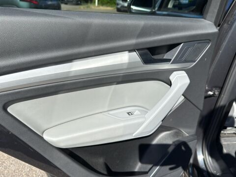 Q5 50 tfsi e 299 business executive quattro s tronic 7 2022 occasion 85150 Les Achards