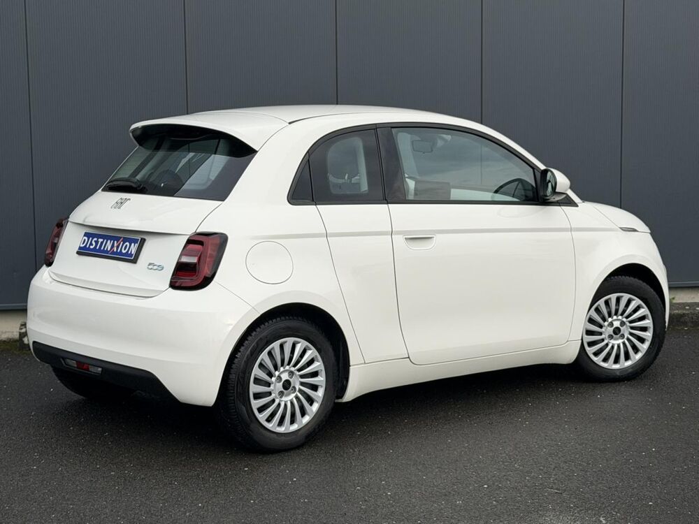 500 Electrique 3+1 95ch 23.8kWh Icone - Test SOH +95% 2024 occasion 35300 Foug&egrave;res