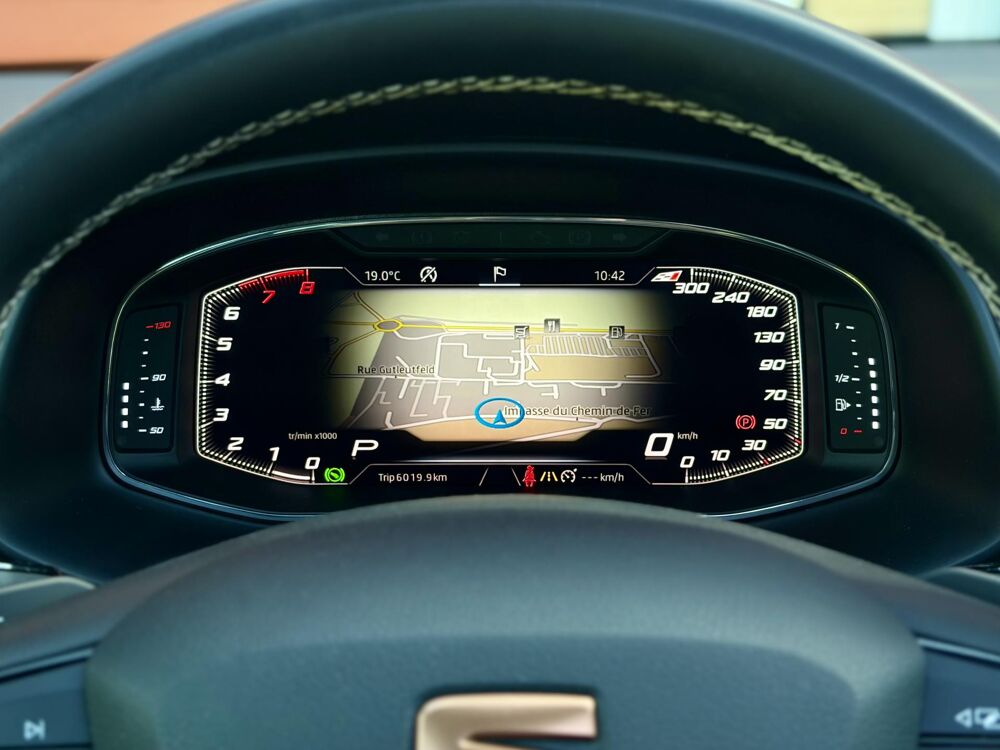 Leon Cupra 2.0 TSI 300 DSG 4Drive 1&egrave;re Main Siege F1 Top Toit ouv 2020 occasion 67440 Marmoutier