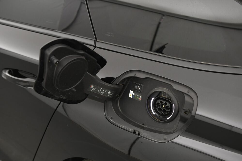 308 SW PHEV 180 e-EAT8 GT +ATTELAGE 2023 occasion 33620 Cavignac