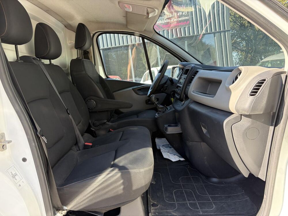 Trafic L L1 H1 1.6 dCi - 120 III L1H1 / suivi complet Renault / RE 2019 occasion 30260 Orthoux-S&eacute;rignac-Quilhan