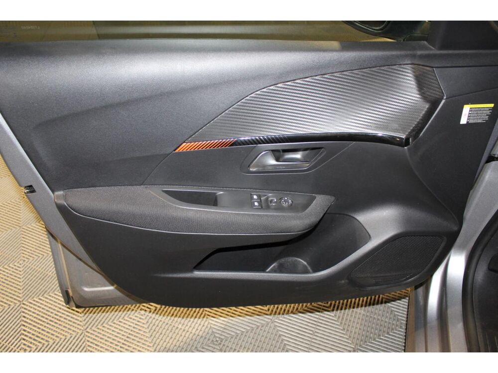 208 Electrique Active 2019 - 136CH- Suivi complet - Premi&egrave;re Ma 2020 occasion 95340 Bernes-sur-Oise