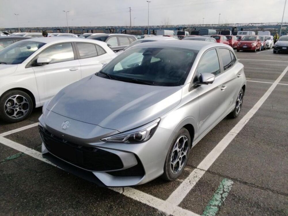 MG3 1.5 Hybrid+ 195 Luxury avec Cam&eacute;ra 360 et Si&egrave;ges chauffants 2025 occasion 35300 Foug&egrave;res