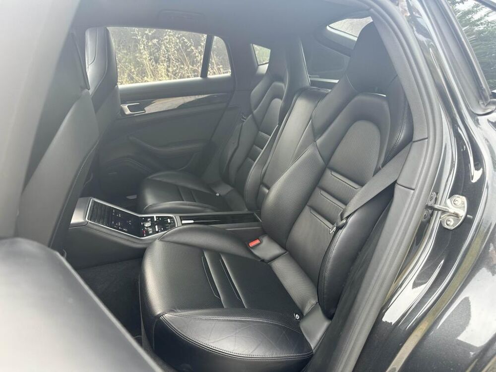 Panamera V6 4 E-HYBRID 462 PDK - TOIT PANO - ROUES ARRIERE DIRECTRICE 2017 occasion 13760 Saint-Cannat