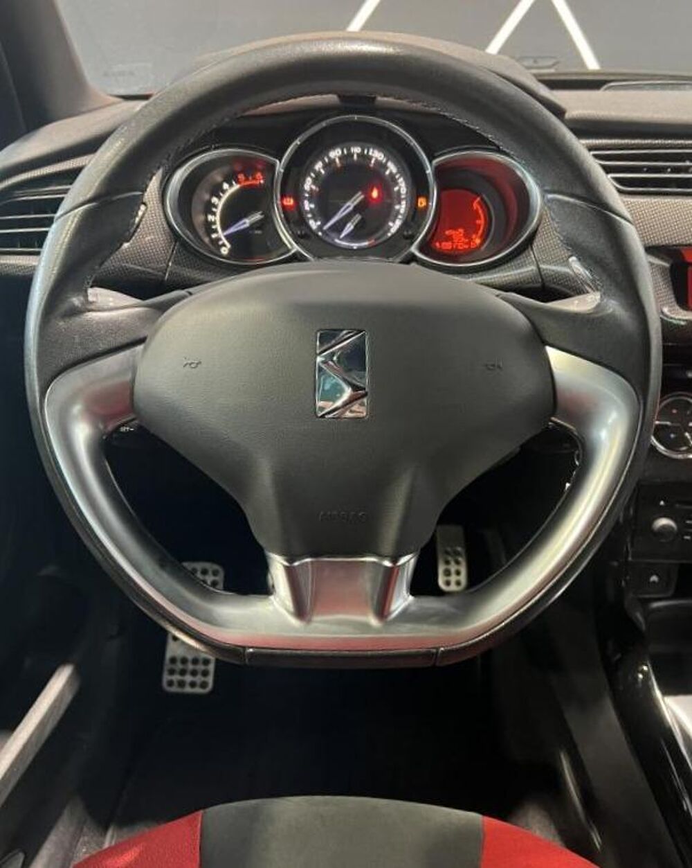 DS3 SPORT CHIC 1.6 VTi 16V 120 CH BVM5 2011 occasion 19100 Brive-la-Gaillarde
