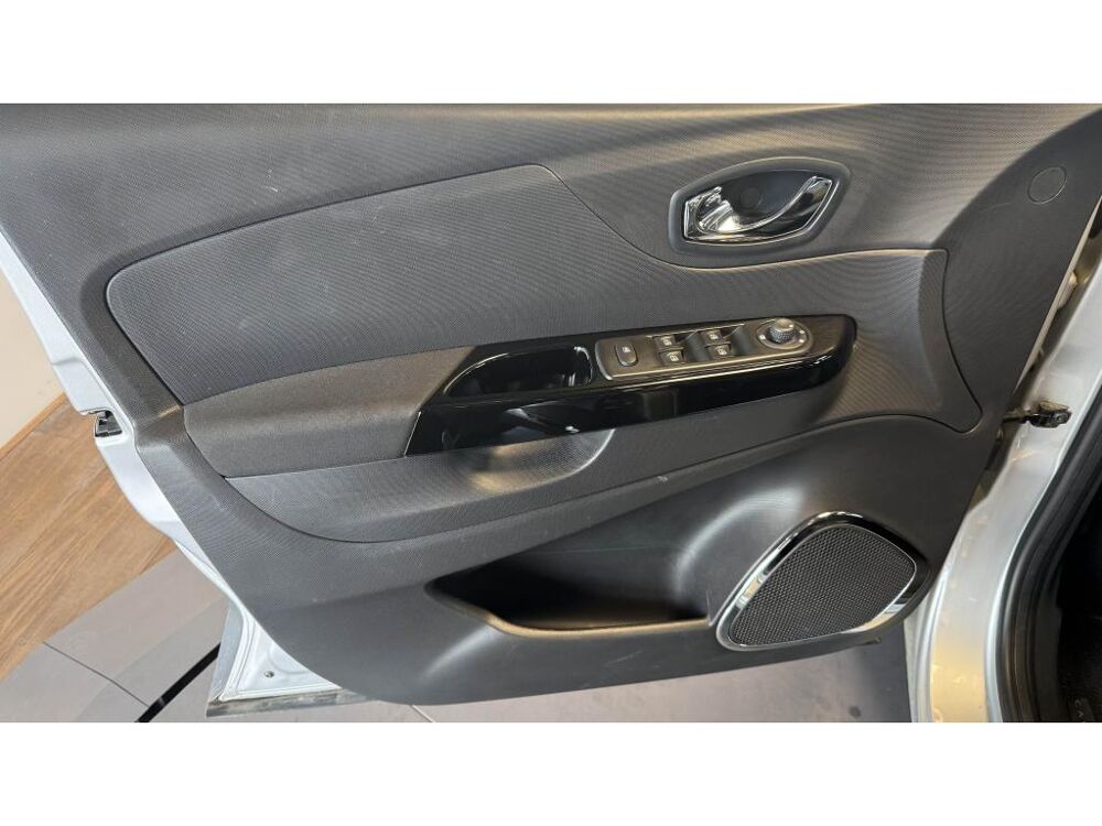 Captur 1.2 TCe 120 EDC Intens - 2013 - Garantie 12 mois 2013 occasion 60740 Saint-Maximin