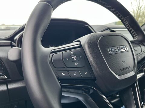 D-MAX * 36 658 HT*PROMO N60 NITRO SPORT SPACE 4X4 A/T bva BIARRIT 2026 occasion 44700 Orvault